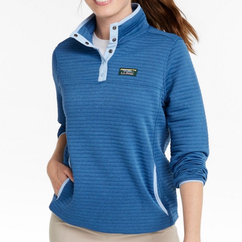 L.L. Bean Women's Blue Airlight Knit Pullover